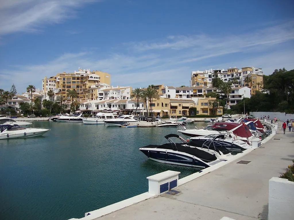 Puerto Cabopino Apartment Marbella